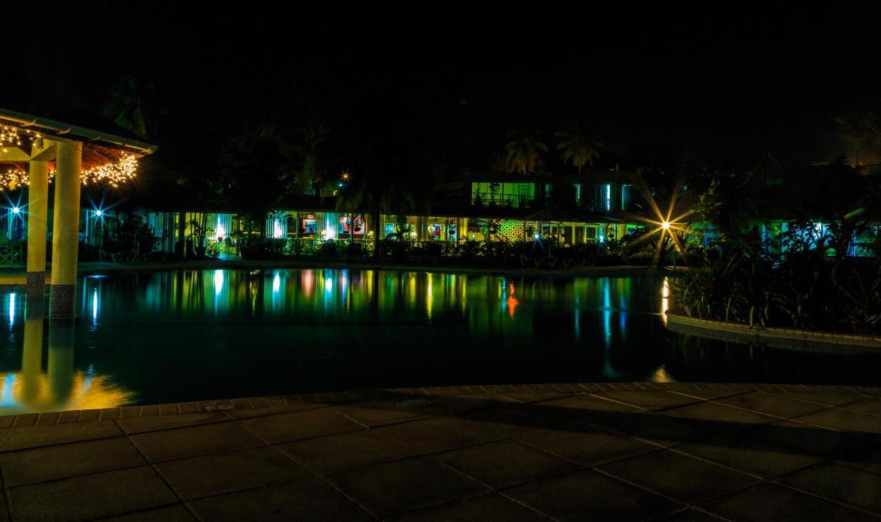 Hotel Starfish Tobago Black Rock Exterior foto